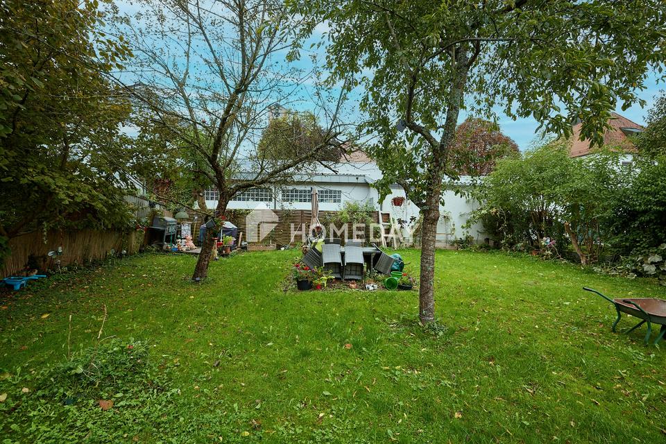 Gepflegte DHH mit vier Wohneinheiten, großem Garten und stabilem Mietertrag in zentraler Lage – Bild 5