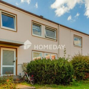 Große 5-Zimmer-Terrassenwohnung, eigener Garten und Garage...