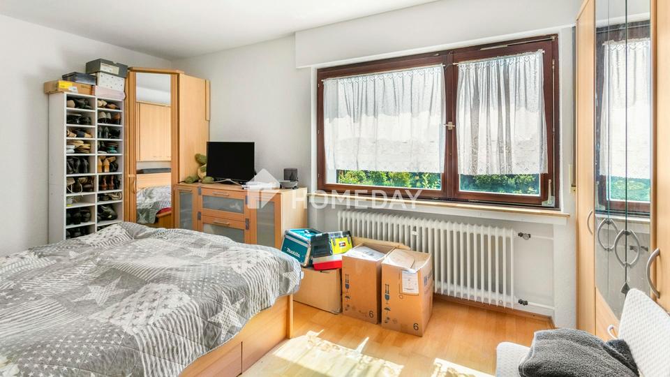 Modernisiertes Einfamilienhaus mit separater Einliegerwohnung und großem Grundstück – Bild 12