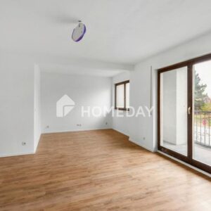 Helle, vollständig renovierte Maisonettewohnung mit 3 Zimmern, Loggia, Keller und TG-Stellplatz