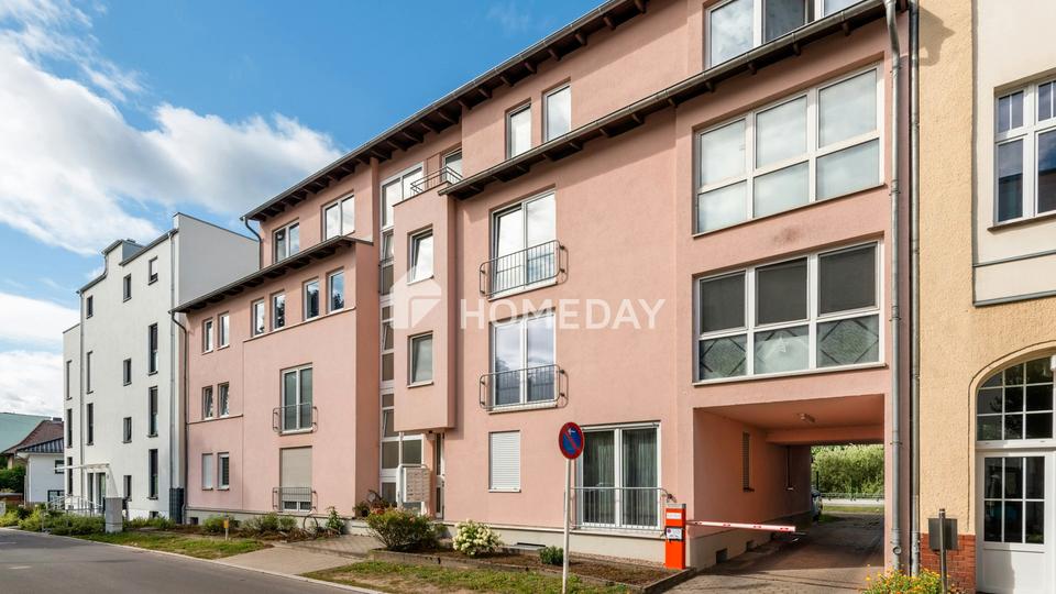 Freundliche 1-Zimmer-Wohnung mit Tiefgaragenstellplatz in gepflegter Wohnanlage – Bild 3