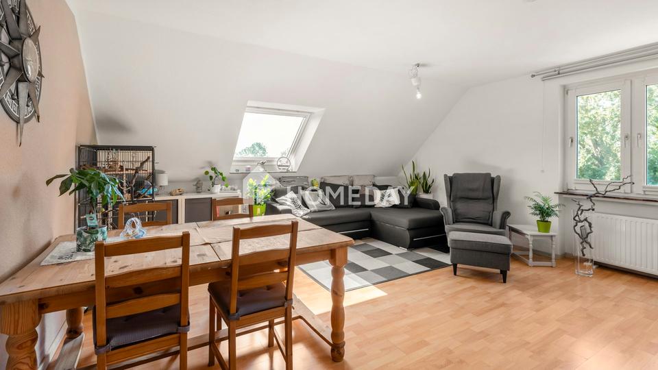 Charmante 3-Zimmer-Dachgeschosswohnung mit Keller, Garage und schönem Ausblick – Bild 8