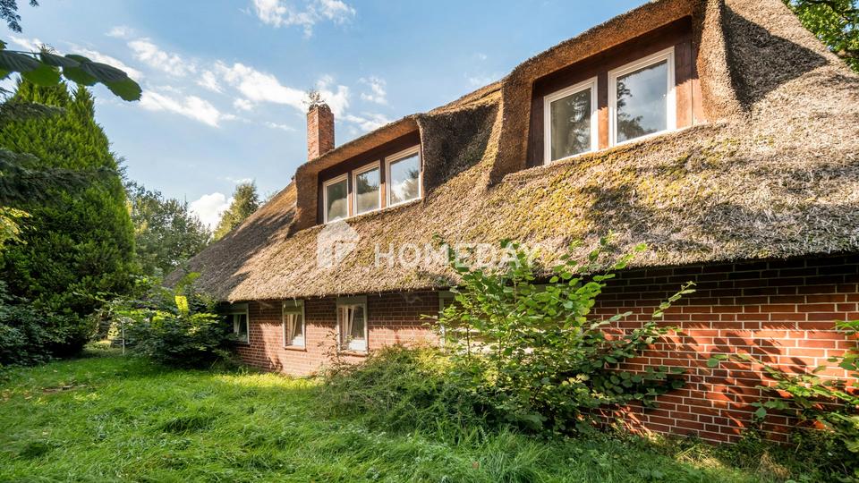 Charakterhaus unter Reet mit großem Garten – Bild 3