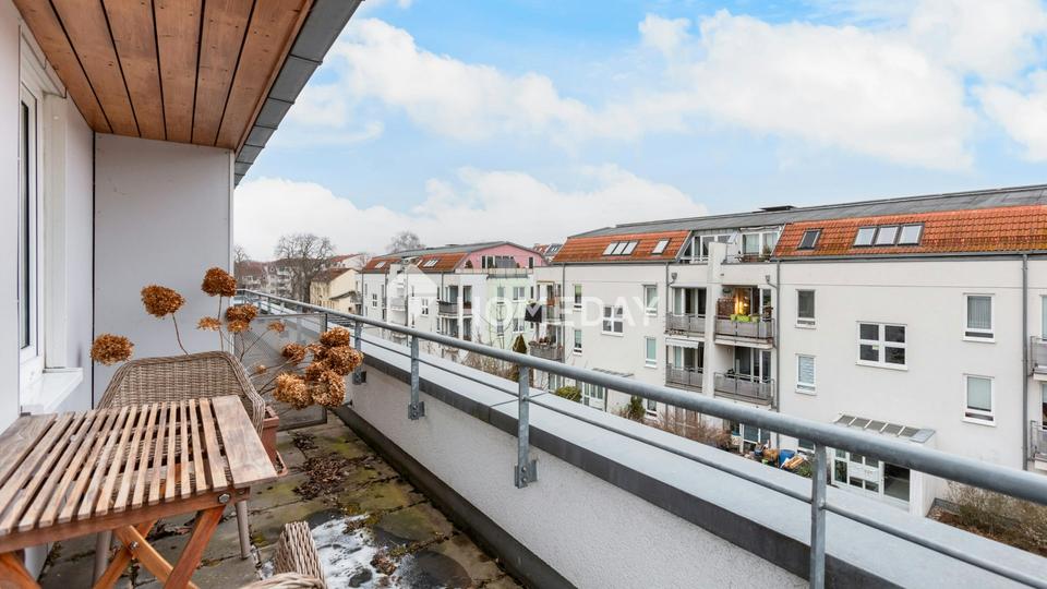 Ruhig, zentral, besonders – 2-Zimmer-Wohnung mit Dachterrasse, EBK und TG-Stellplatz! – Bild 4