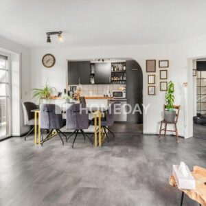 Wohnen mit Wohlfühlfaktor: Moderne Maisonettewohnung mit Balkon und Gäste-WC