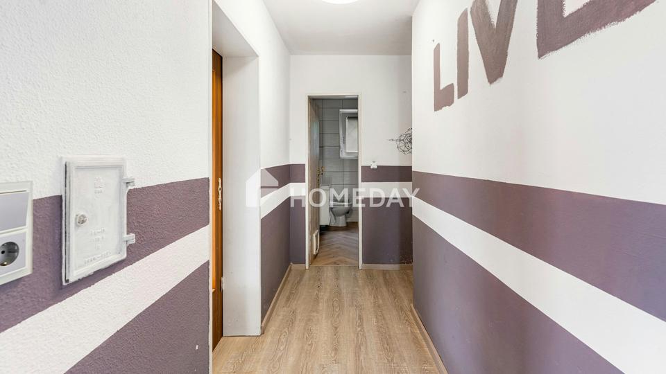 Familienidyll mit sechs Zimmern, moderner Küche und überdachter Terrasse – Bild 18