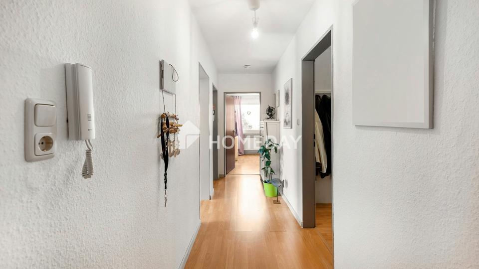 Charmante 3-Zimmer-Dachgeschosswohnung mit Keller, Garage und schönem Ausblick – Bild 19