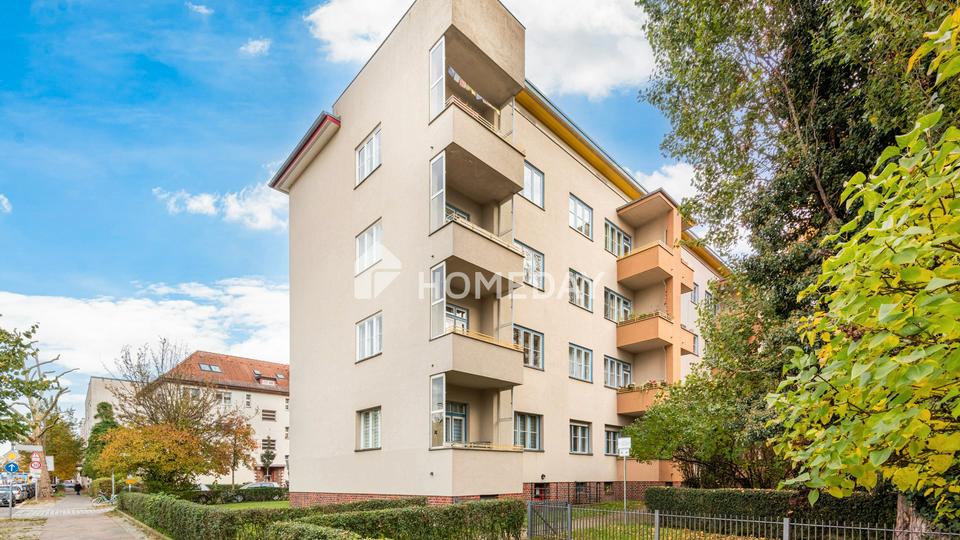 Gepflegte 2-Zimmer-Wohnung mit Balkon im Erdgeschoss eines gepflegten Altbaus – Bild 2