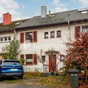 Charmantes Reihenhaus von 1954 mit Garten, Garage und moderner Dachsanierung auf Erbpachtgrundstück