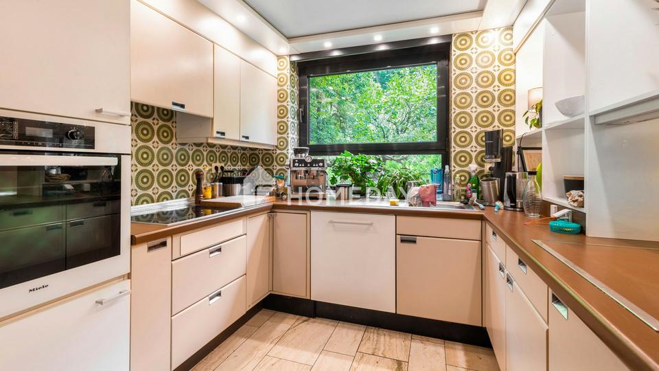 Stilvolles teilvermietetes Mehrfamilienhaus mit großem Grundstück und attraktiven Wohneinheiten – Bild 17