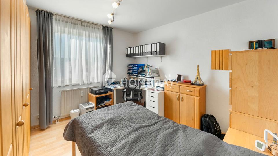 Platz für Ihre Pläne: Großzügige 4-Zimmer-Wohnung mit Aufzug und Panorama-Loggia – Bild 6