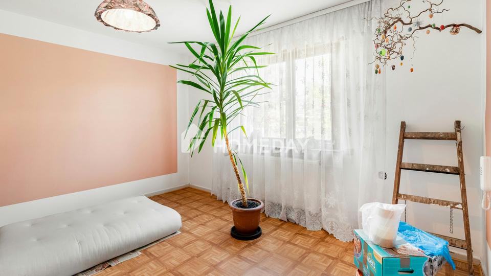 Charmantes MFH mit drei Wohneinheiten, 3 Garagen und Stellplätzen in attraktiver Lage von Neuhof – Bild 10