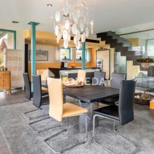 Eine Stadionrunde vom Meer entfernt