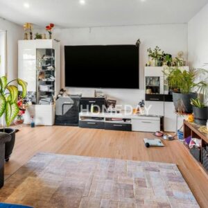 Großzügige 4-Zimmer-Wohnung mit zwei Loggien