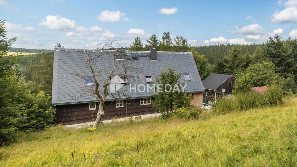 Denkmalgeschütztes Bauernhaus mit Scheune und Entwicklungspotenzial in idyllischer Lage – Bild 2