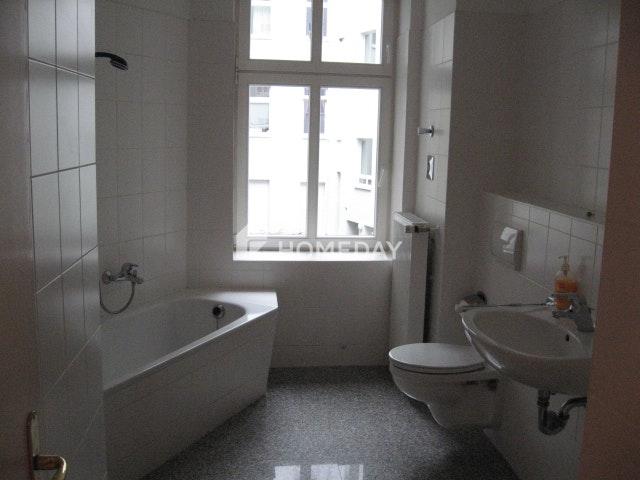 Altbaucharme trifft Großstadtgefühl – Ihr neues Zuhause in Friedrichshain wartet. – Bild 11