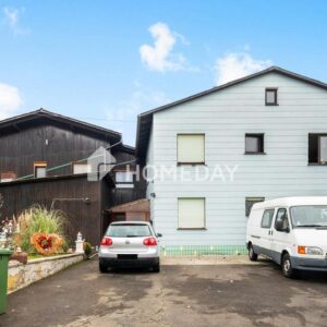 Liegenschaft mit 2 Wohnhäusern, Gewächshäusern und großem Grundstück