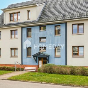 Helle Etagenwohnung 3 Kilometer vom Wasser mit eigenem Stellplatz