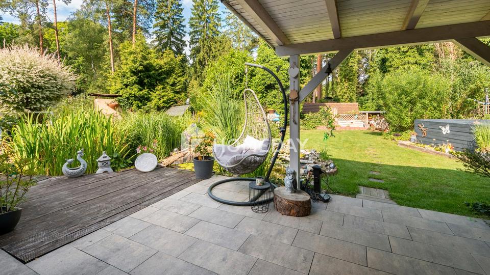 Elegantes Zuhause mit Gartenparadies - 4 Zimmer, zwei Terrassen, Garten, Kamin, Pool und Carport – Bild 14