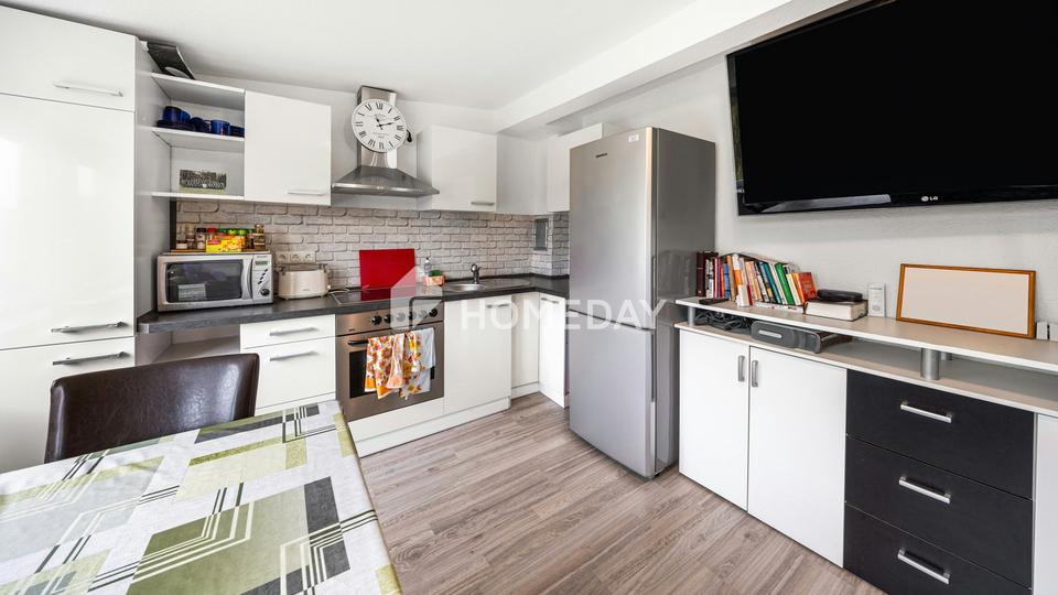 Modernisiertes Einfamilienhaus mit flexibler Aufteilung, viel Platz und großem Garten – Bild 17