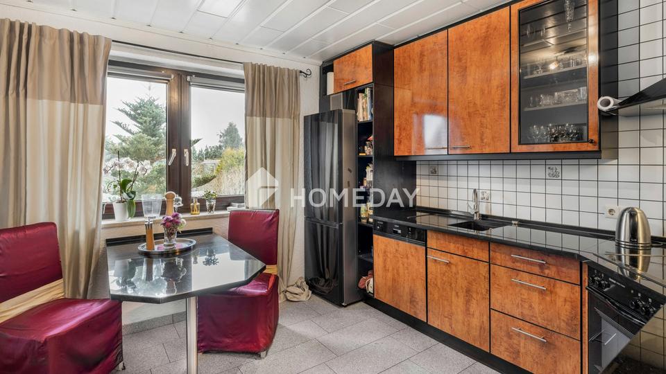 Familienidylle am Feldrand – großzügiges EFH mit Einliegerwohnung und Gartenparadies – Bild 8