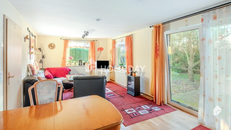 Am Feldrand und idyllisch gelegen: DHH mit Südterrasse, EBK + Carport | Gepflegt | Großes Grundstück – Bild 6