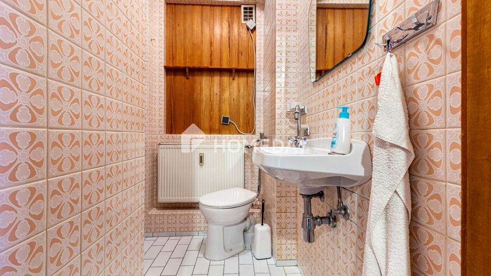 Zweifamilienhaus mit zusätzlich ausgebautem Dachgeschoss – Bild 16