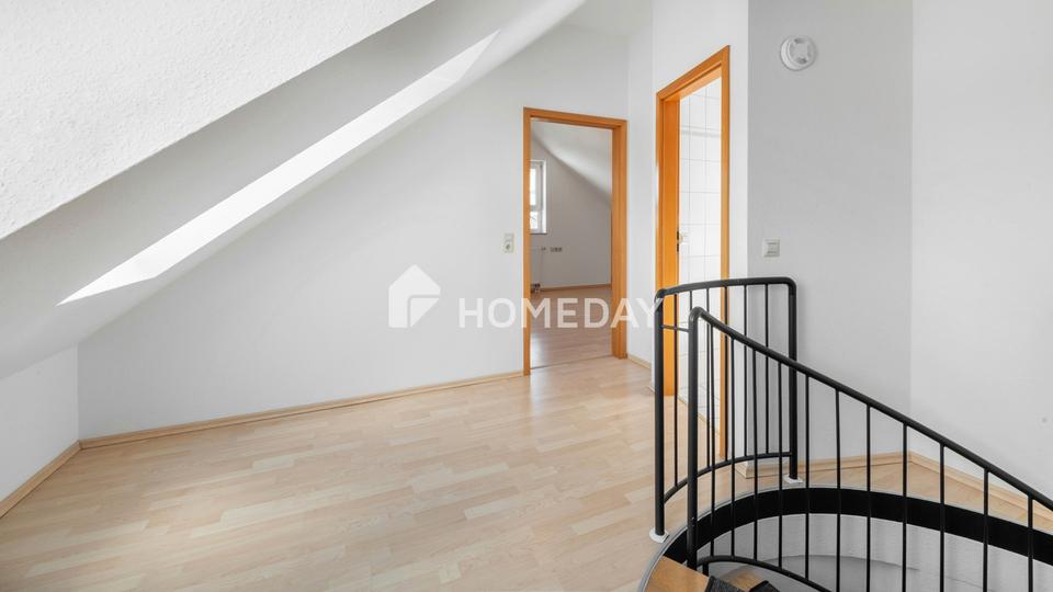 Traumhafte Maisonettewohnung mit Dachterrasse, Duplex-Stellplatz & 2 Bädern in zentraler Lage – Bild 11