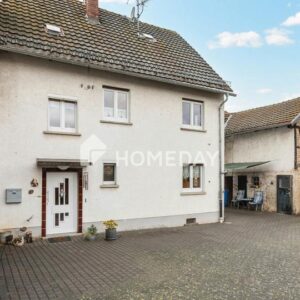 Charmantes EFH mit Ausbaupotenzial in zentraler Wohnlage