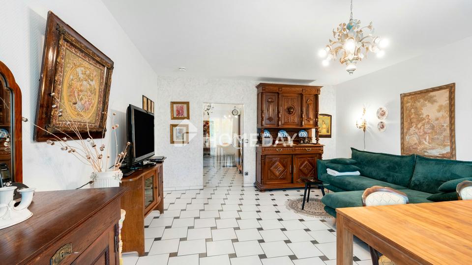 Stilvolles 5-Zimmer-Reihenendhaus mit besonderer Architektur und schönem Garten in Frohnau – Bild 11