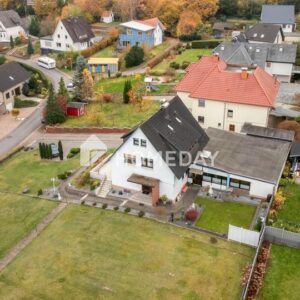 Wohnen unter einem Dach: Großzügiges ZFH mit Garten & Garage in Hiddenhausen-Schweicheln