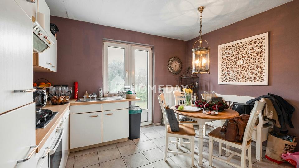 Raumwunder in ruhiger Lage – Großzügiges Haus mit Potenzial und grünem Rückzugsort – Bild 4