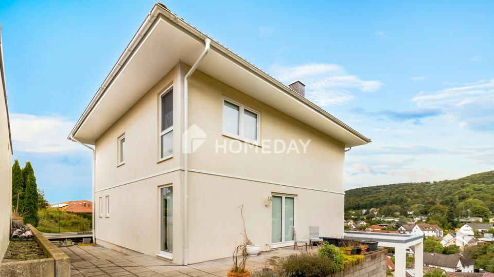 Exklusives Einfamilienhaus in ruhiger Lage mit tollem Ausblick – Stilvoll, modern und bezugsfertig – Bild 3