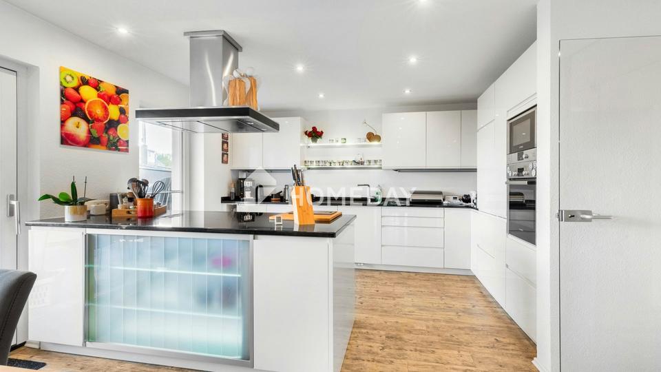 Lichtdurchflutetes Raumwunder mit fünf Zimmern – Wohnkomfort auf rund 150 m² – Bild 7