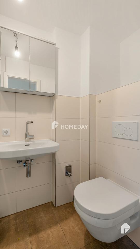 Erstbezug nach Renovierung – nur für Eigennutzer – 2,5-Zimmer-Wohnung mit Erbbaurecht in Feuerbach – Bild 13