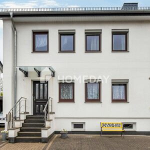 Modernisiertes Einfamilienhaus mit flexibler Aufteilung, viel Platz und großem Garten