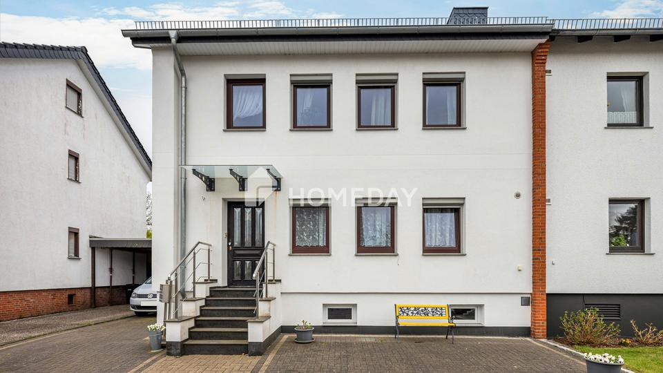 Modernisiertes Einfamilienhaus mit flexibler Aufteilung, viel Platz und großem Garten