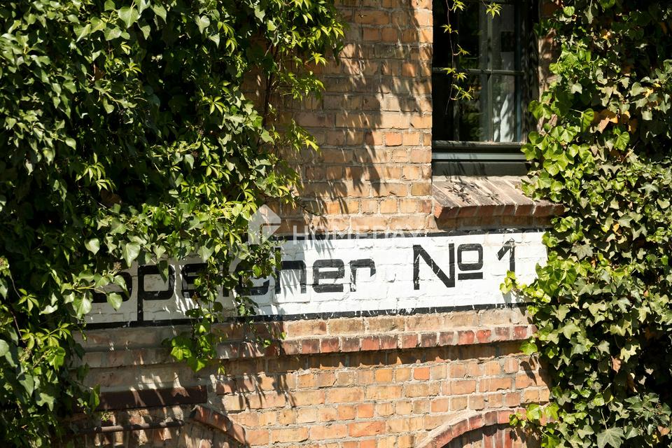 Historisches Mehrfamilienhaus mit vier Wohneinheiten – Bild 2