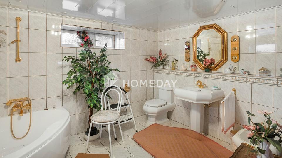 Frei stehendes EFH mit Wintergarten, großer Terrasse und Garten in ruhiger Lage von Hauptstuhl – Bild 11