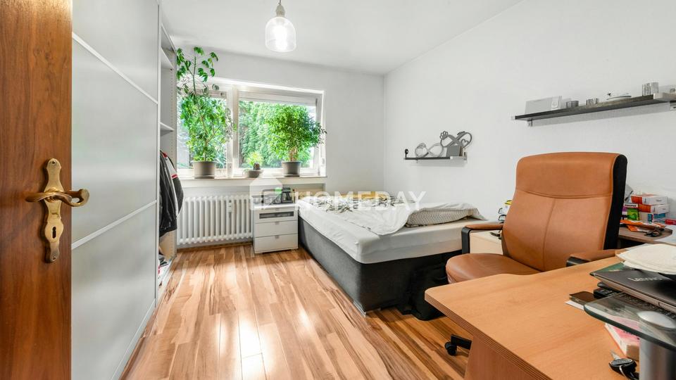 Modernisierte Erdgeschosswohnung mit Kamin, Massagedusche & privatem Garten – Wohnen mit Stil – Bild 12