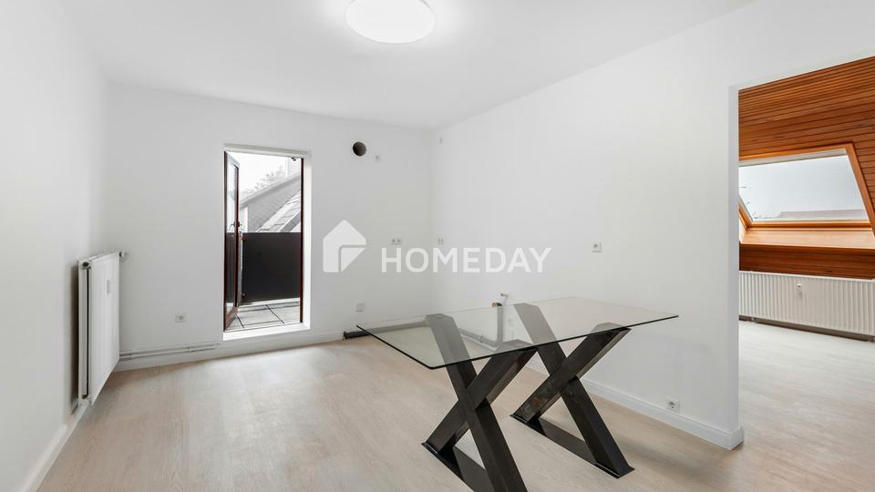 Charmante 2-Zimmer-Wohnung mit 60 m² Ausbaureserve im Spitzboden und Balkon – Bild 5