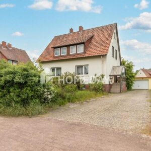 Charmantes Einfamilienhaus mit großem Garten, Wintergarten und Garagen auf Erbpachtgrundstück