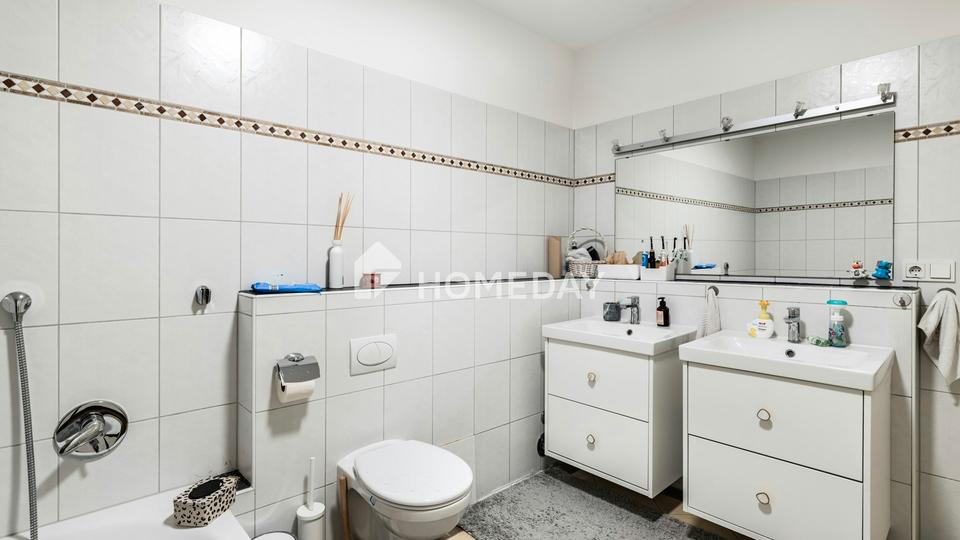 Rückzugsort mit Freiraum: 5-Zimmer-Wohnung mit Garten und Garage – Bild 8