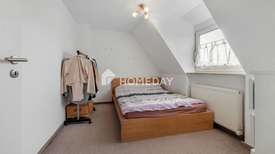 Charmantes Reihenendhaus im Herzen von Neumarkt – saniert, mit PV-Anlage und Garage – Bild 13