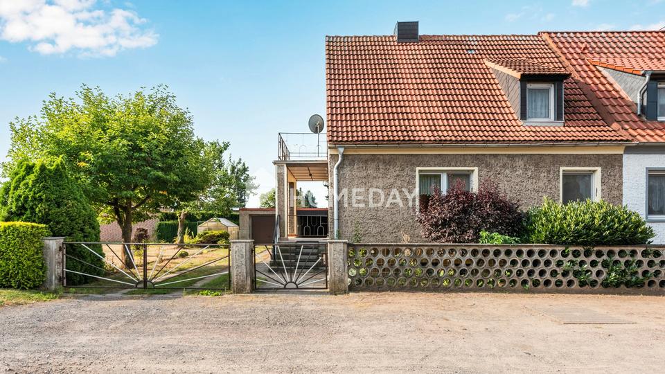 Familienfreundliche Doppelhaushälfte mit 5 Zimmern, Keller und schönem Garten