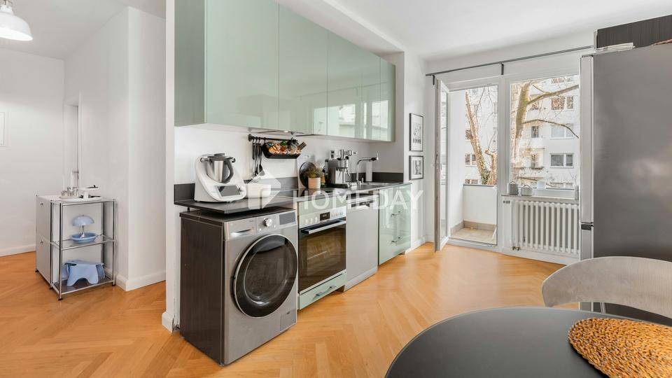 Stilvoll, zentral & bezugsfrei: Sanierte 2-Zimmer-Wohnung mit Loggia in der Südstadt – Bild 4