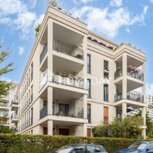 Modernes Penthouse mit mehreren Terrassen beim Europagarten