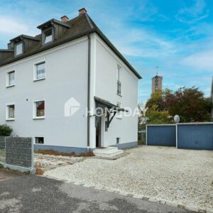 Gepflegte DHH mit vier Wohneinheiten, großem Garten und stabilem Mietertrag in zentraler Lage