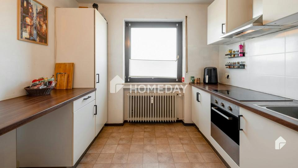 Helle 3-Zimmer-Wohnung mit Balkon & zwei Stellplätzen , Garage – 92,5 m² in gepflegter Wohnanlage – Bild 5