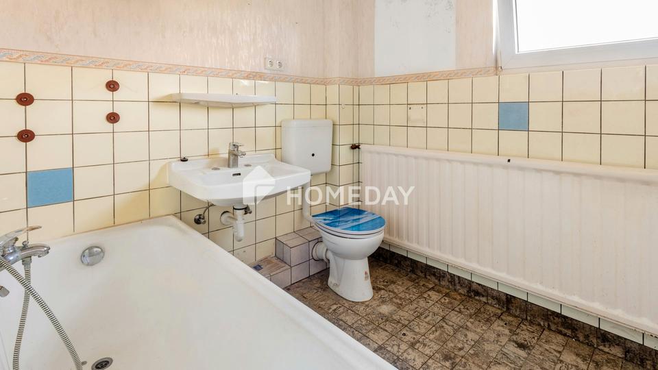 Charmante Doppelhaushälfte mit Potenzial – ruhige Lage, Gartenidylle und viel Gestaltungsspielraum – Bild 17